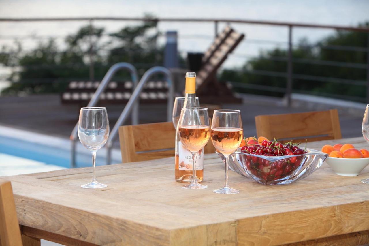Capro - Milos Bay Villas Áyios Nikítas Zewnętrze zdjęcie