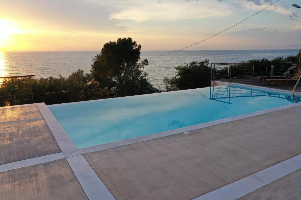 Capro - Milos Bay Villas Áyios Nikítas Zewnętrze zdjęcie